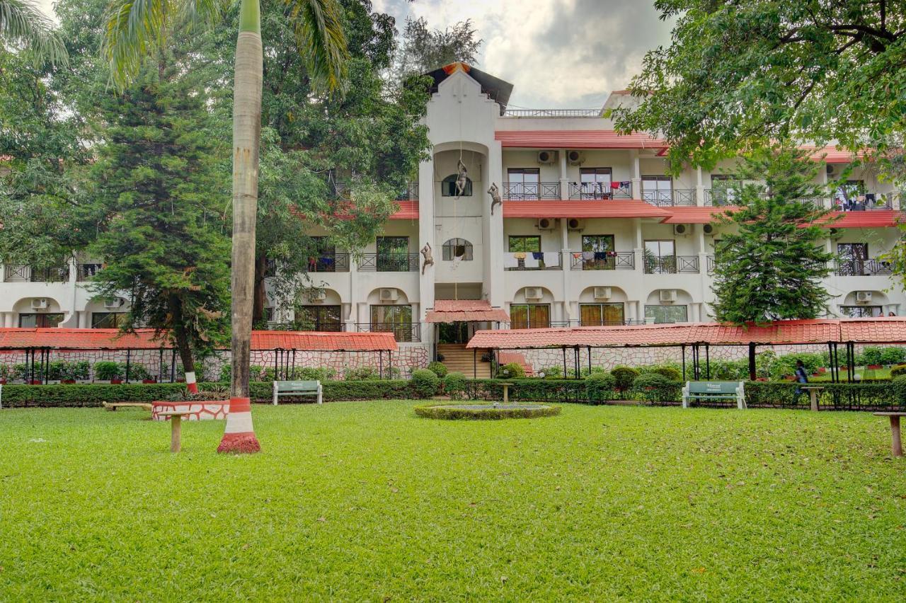 Khanvel Resort Silvassa Exterior foto